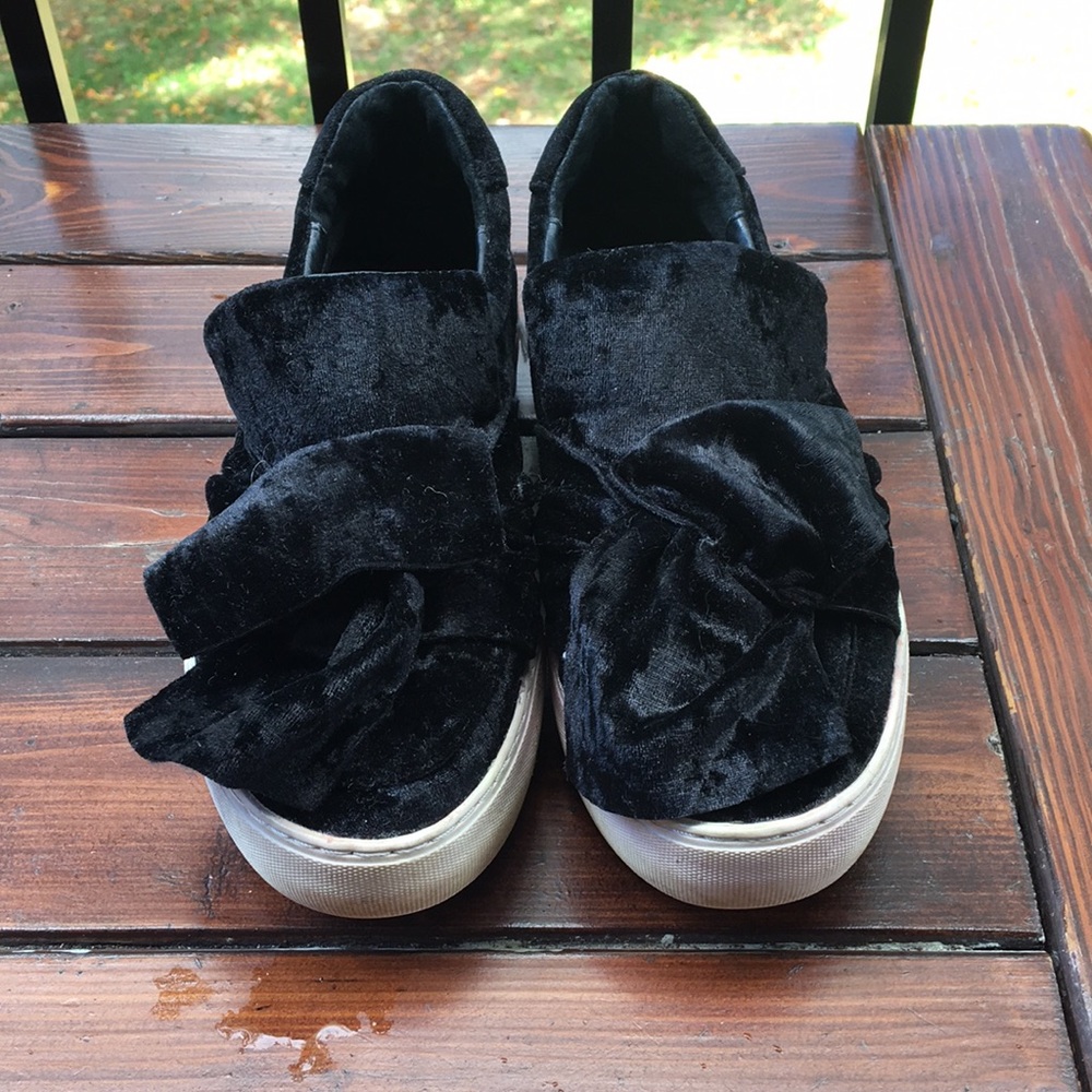 JSlides Platform Sneakers